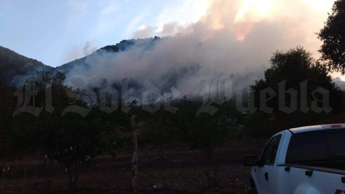 Incendo cerro Pinar Acajete 1